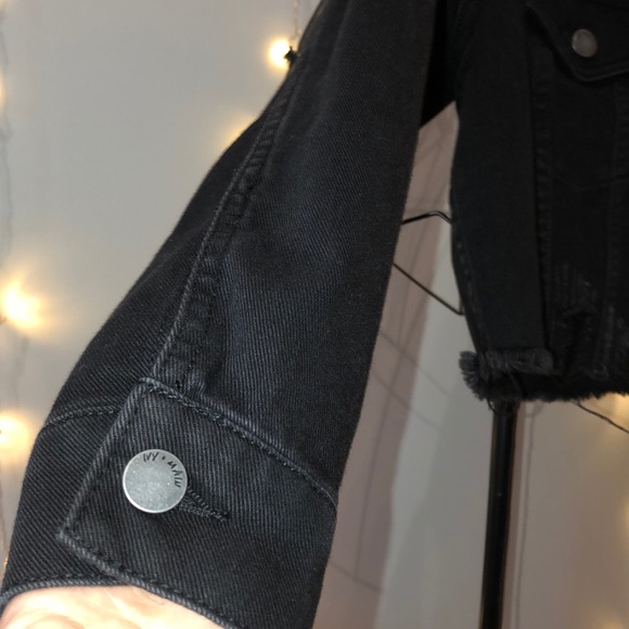 Black Cropped Jean Jacket - Picture 6 of 8